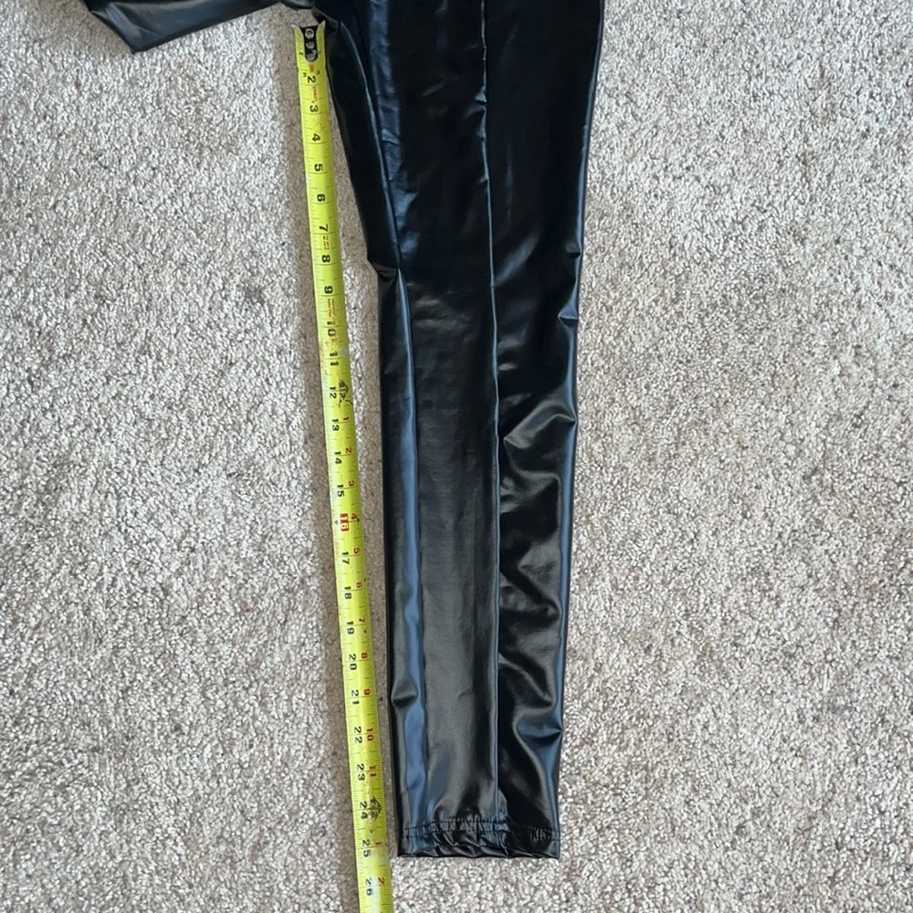 Black leather pants by Shein - Picture 10 of 11